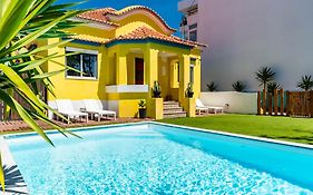 Kali Vice Surf Villa